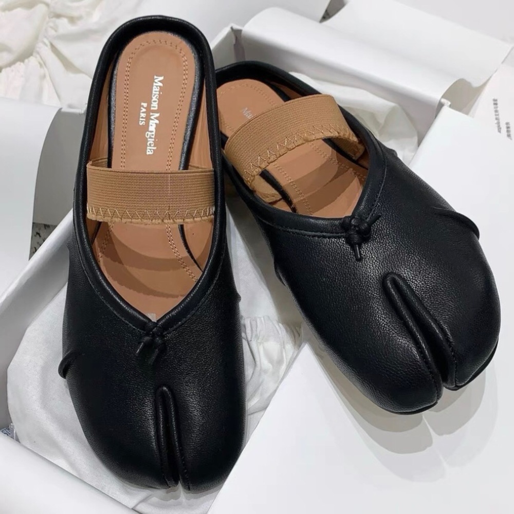 Maison Martin Margiela Black and Brown Tabi Clogs